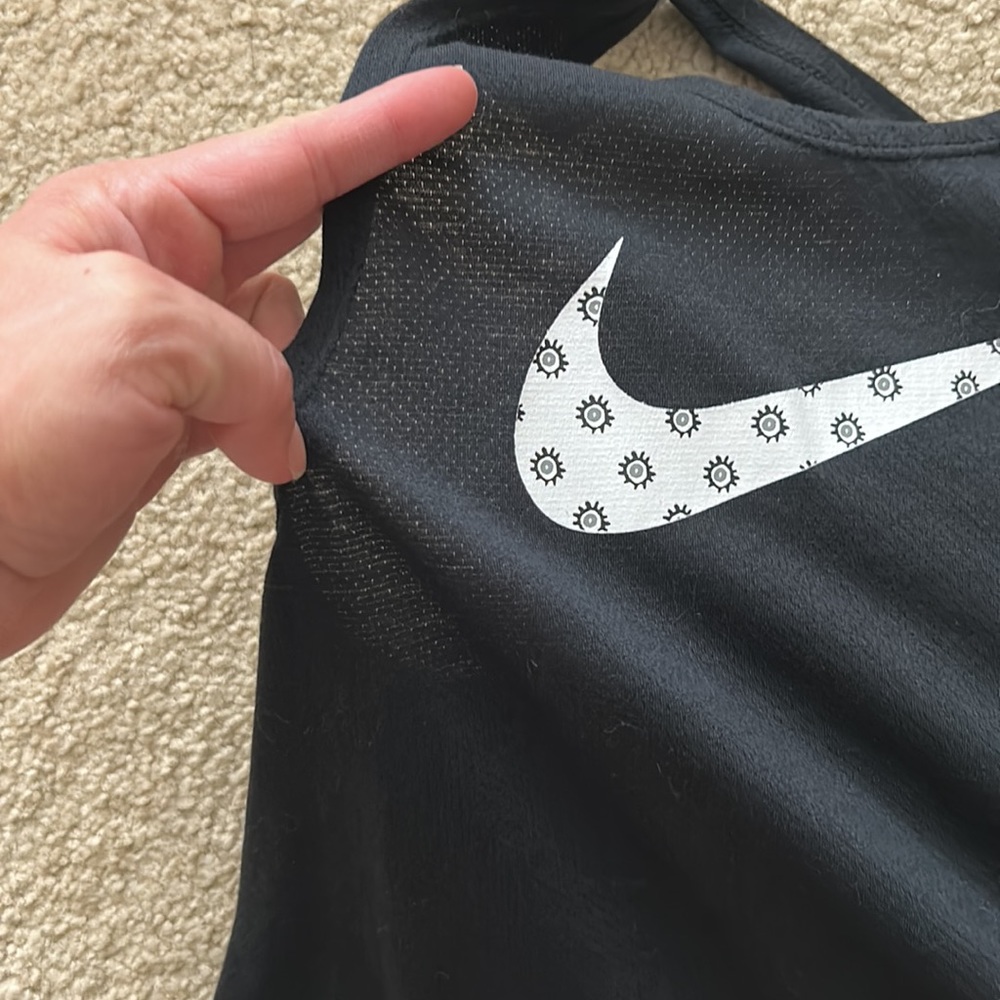 Nike Top - Picture 3 of 4